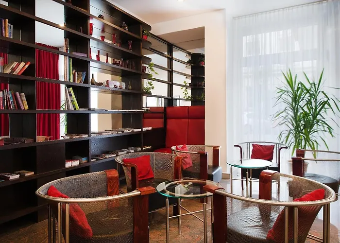 Boltzmann Otel 3*